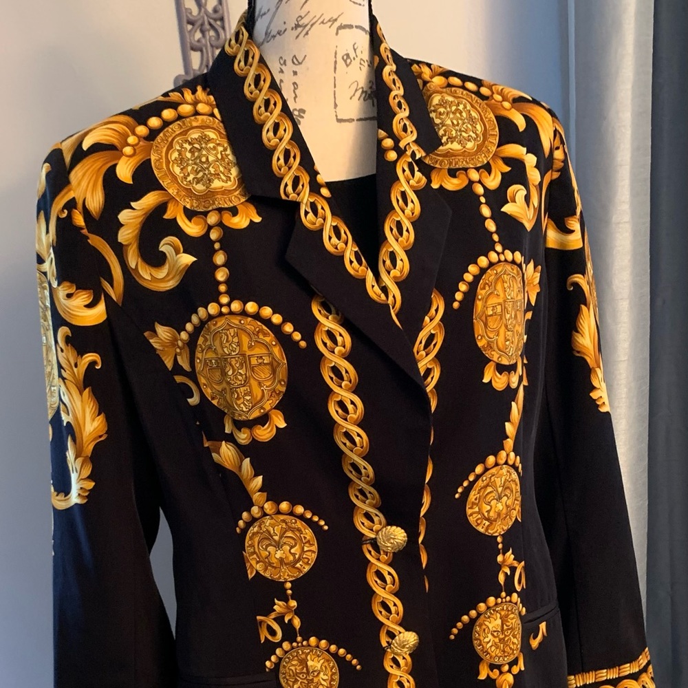 Lovely Vintage black River Thai 100% silk jacket Baroque size Med Versace Style